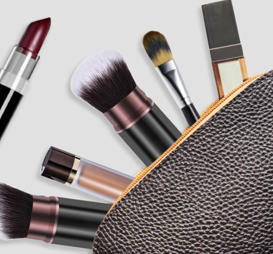 2.1 2-Pack Retractable Makeup Brushes, Portable Travel Face Brush Set - Image 1